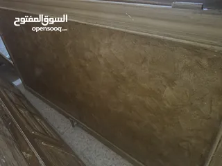  7 شبابيك الألمنيوم + أبواب خشب للبيع بحال الوكاله
