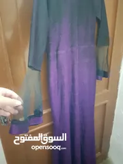 4 مجموعة فساتين للبيع او للايجار