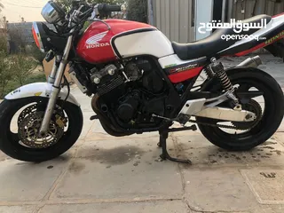  2 cb400 للبيع سعر 1350الف وبي مجال