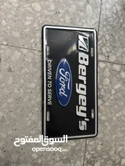  1 لوحة سيارة بتصميم أمريكي