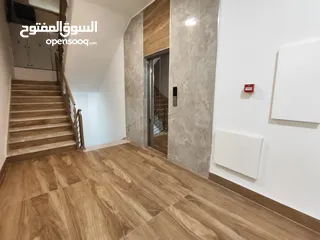  7 شقة فاخرة للبيع – الطيرة  امتداد شارع المطل