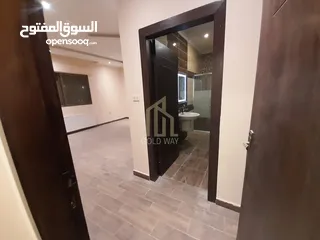  3 شقة مميزة للبيع طابق ثاني مع روف 250م في أجمل مناطق خلدا بسعر مغري/ ref 9171