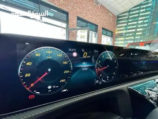  2 Mercedes-Benz