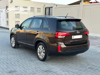  4 kia Sorento 2014 excellent condition