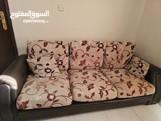  3 غرفة جلوس 3 مقاعد + 2 مقعد