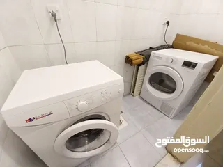  9 شقة غير مفروشة للإيجار 300م2 ( Property 19257 )-174965400