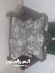  2 طقم كنب مستعمل انظيف 7مقاعد مع الطاولات