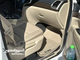  11 جيب جراند شيروكي