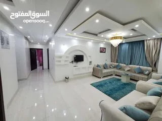  3 شقة للإيجار 5 غرف مساحة واسعة للغرف والصالات صنعاء