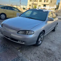  1 هيونداي افانتي 1996  جير اتومتيك لون سيلفر