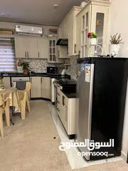  4 مطبخ استخدام خفيف