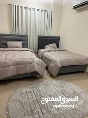  6 غرف وشقق للايجار