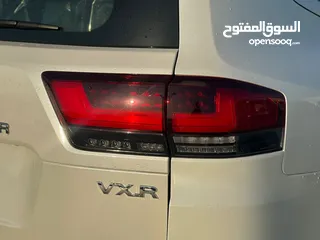  5 تويوتا لاندكروزر VXR3.5 مواصفات اوروبيه موديل 2023