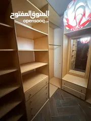  28 فيلا للبيع