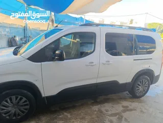  2 بيجو ريفتر 2022 بحالة الوكالة
