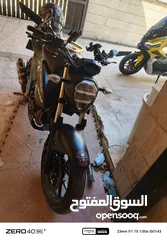  3 Suzuki  لون اسود