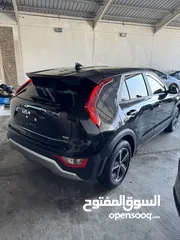  8 كيا نيرو هايبرد لون اسود 2024