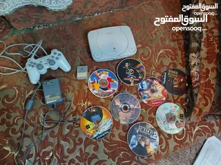  1 يد ps1 اصلي مع قطع ps1  اصليات  نضيفه  للبيع او البدل ع يد او شي ثاني