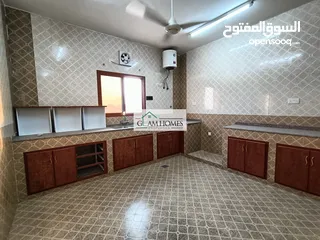  15 Entire property including 4 BR Villa and 3BR Apartments Ref: 400S