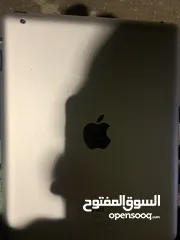  1 ‏السلام عليكم موجود iPad 32 جيجا ‏للبيع