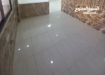  2 شقة ارضية جديدة للبيع بسعر مغري