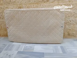  5 يوجد لدي فرشه سوست نوعيه اصليه بحاله مفرد ونص وكاله في منطقه الياسمين قريبه من حي نزال