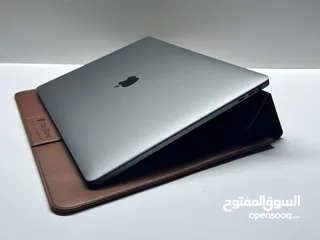  10 Apple Macbook Pro A1990 2019 i9 9th, 16gb ram, 512gb ssd, 4gb graphics ماكبوك برو 2019