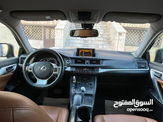  26 Lexus CT موديل 2011