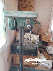  12 صاروخ ثابت ومقدح