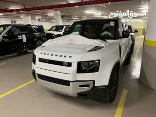  3 Land Rover Defender2023 وارد وصيانة المحمودية Plug in hiybrid one owner