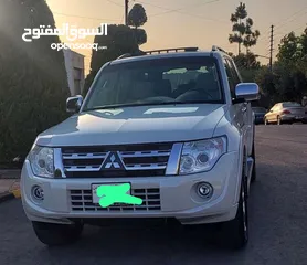  1 Mitsubishi pajero 3.8L 2014