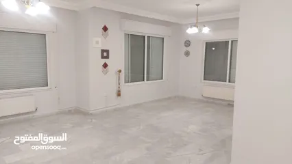  1 شقة نصف مفروشة للإيجار في دير غبار  ref : 14352