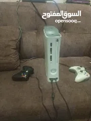  1 Xbox 360 مع65 لعبه نوع فات