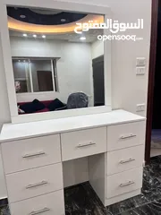  2 تواليت مكياج(جديد غير مستعمل )