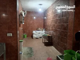  5 معمل اجبان أو مخللات
