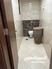  12 شقه سوبر ديلوكس للبيع -خلف مطعم ورد