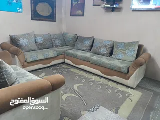  8 طقمين كنب و طقم كورنر  كل واحد سعر