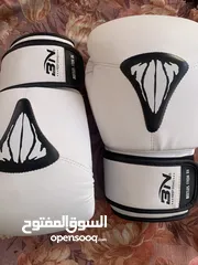  8 جلافز ملاكمة للبيع مستعمل 3 أيام شبه جديد