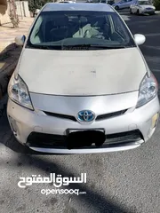 3 تويوتا بريوس 2012 للايجار الشهري فقط