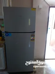  1 ثلاجة استعمال ثلاث شهور بحال الوكالة