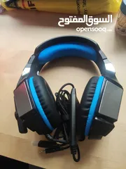  10 Raxinbang Headset 3.5mm Gaming Headset LED (New condition box slightly damaged)
