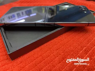  4 Samsung Galaxy Z Flip 5 256gb