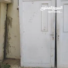  10 أبواب حديد وأبواب خشب