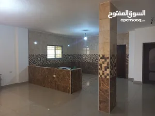  3 منزل مستقل غير مسكون