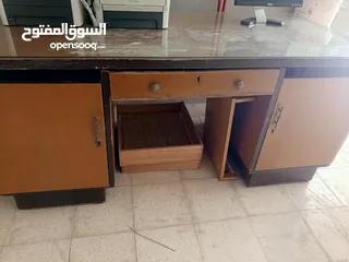  2 موجود مكتب للبيع يحتاج شوية صيانة