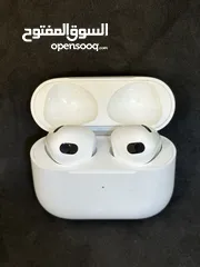  2 Air pods 3 used مستعملة