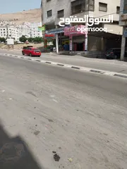  2 محل الأجره - شارع عمان / عمارة رنو  على الشارع الرئيسي