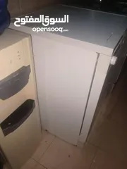  2 جلايه بسعر مغري...... وبحاله جيده جدا.............. للبيع المستعجل........... يرجى الاتصال