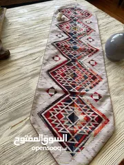  14 طاولة طعام