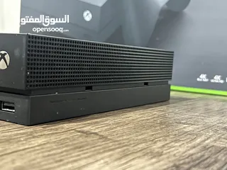  6 جهاز Xbox One X بحالة الجديد مع كرتونته